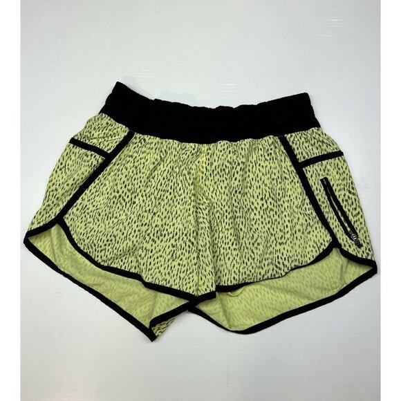 Lululemon Womens Size 6 Run Speed Up  Shorts Animal Print Green/Black - Picture 1 of 6